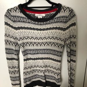 Beautiful, classic winter sweater.